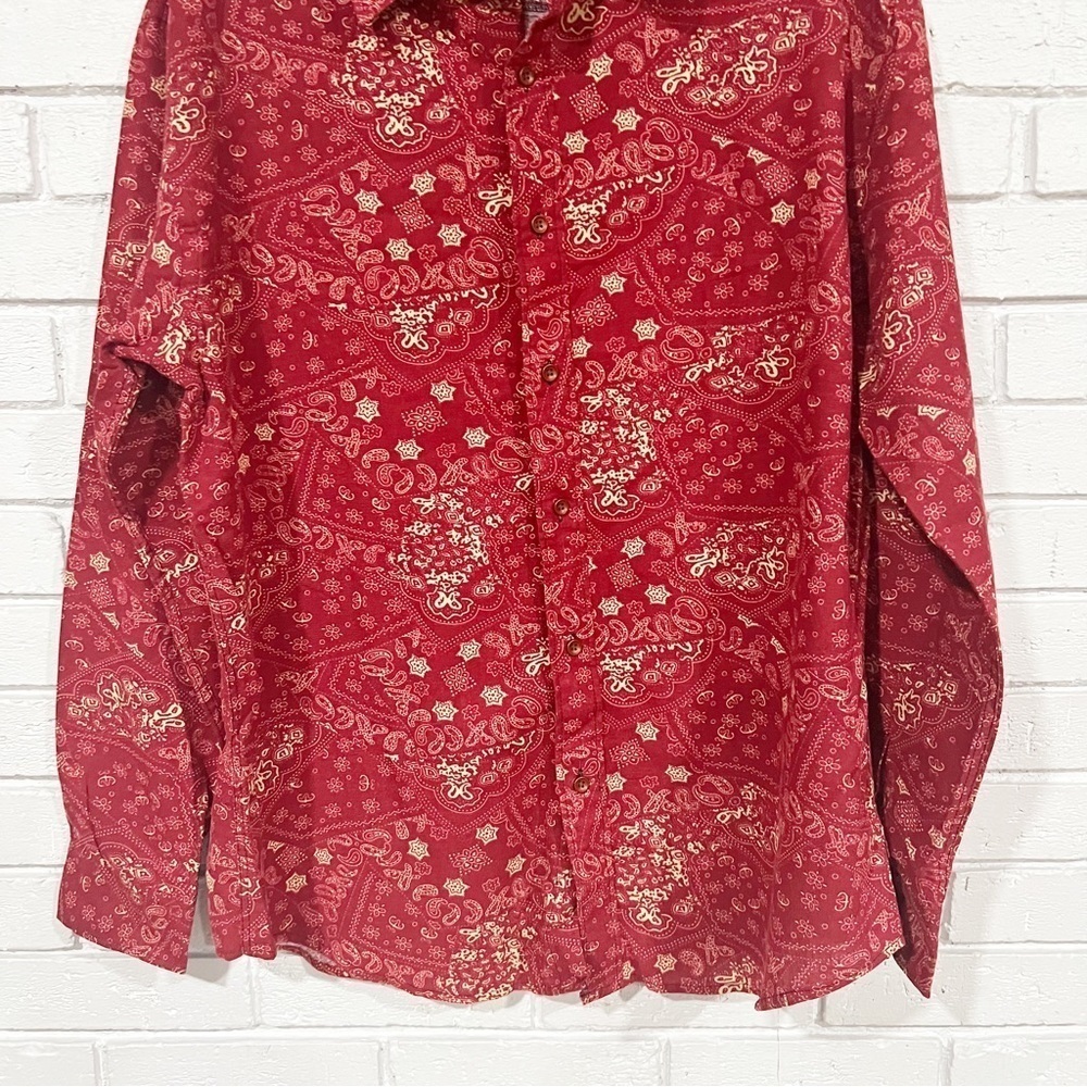 Unbranded‎ Men’s Red Patterned Shirt - Picture 3 of 8